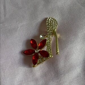 🌹New Arrival🌹Gold-Tone Stiletto Brooch with Red Crystal Flower